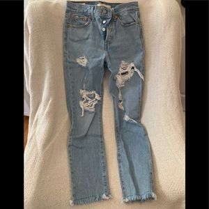 Women Levi’s Wedgie Jeans